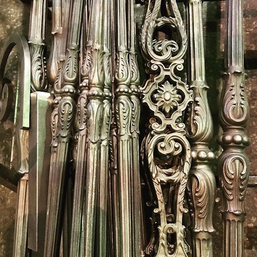 Tralki wykonane z żeliwa ciągliwego - kolekcja Grande Forge Cast Iron